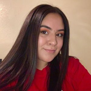 Meet your Posher, Desarae